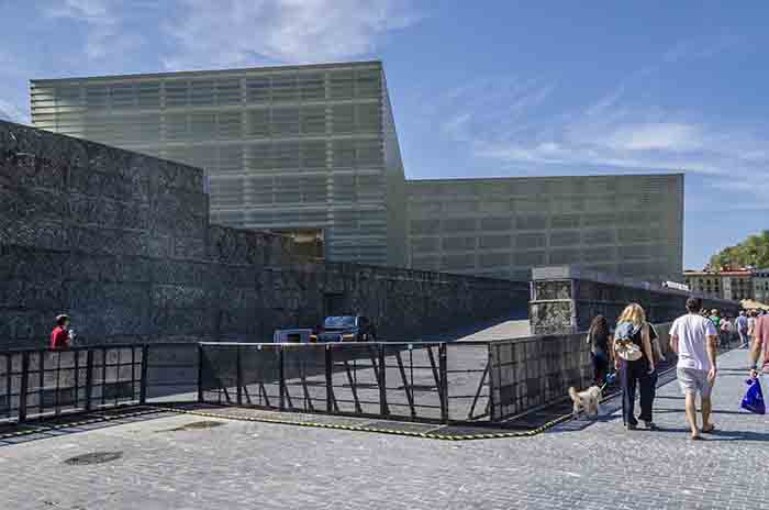 Guipúzcoa - San Sebastián 115 - palacio de congresos Kursaal.jpg